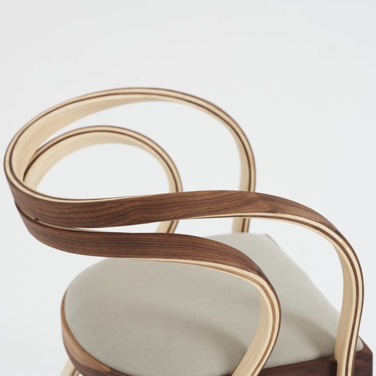 Nina & Beni chair in steam-bent solid wood by MARINOMAZA