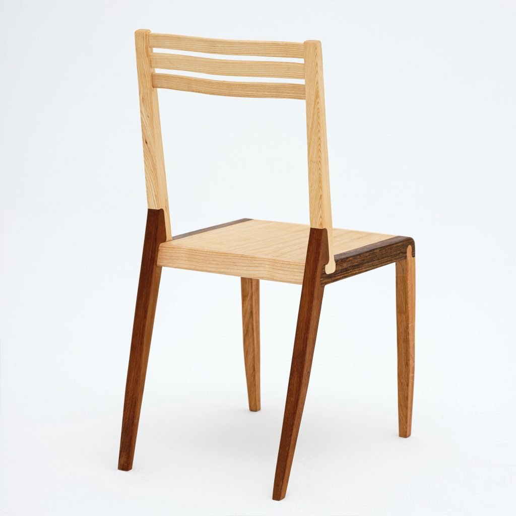 Silla Sapiens de madera maciza con uniones ensambladas, de MarinoMaza