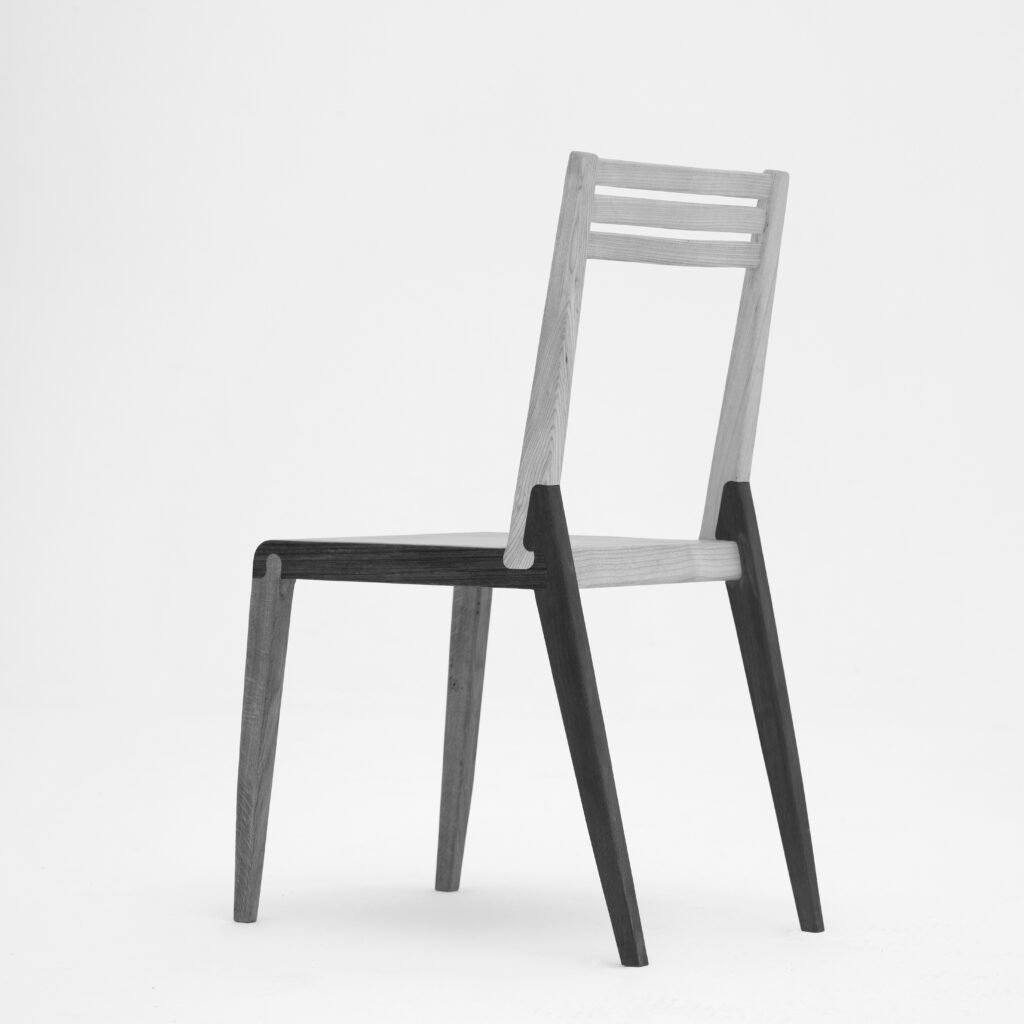 Sapiens chair in solid wood with interlocking joints by MARINOMAZA