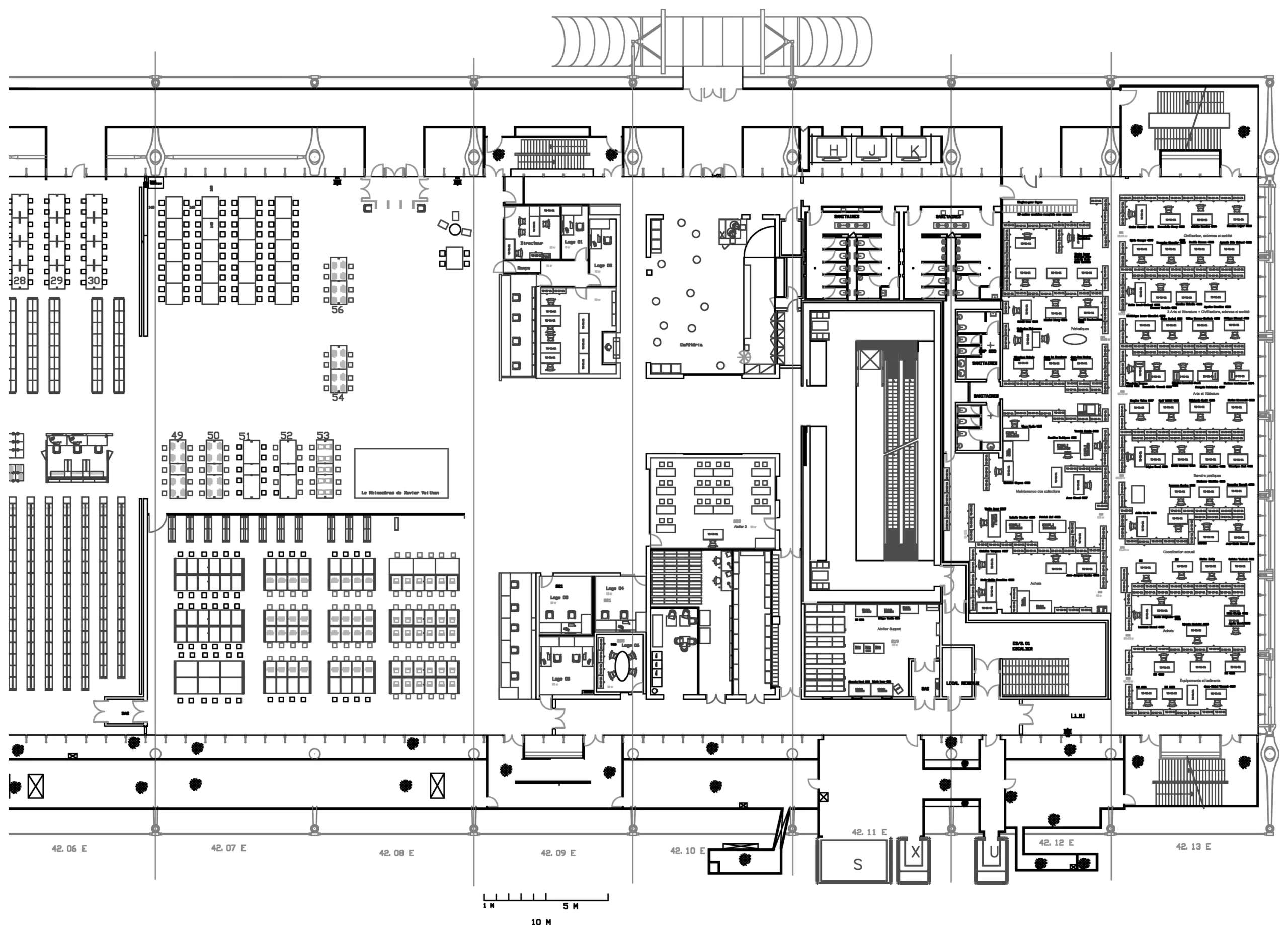 Plan partiel du niveau 2 de la bibliothèque BPI au Centre Pompidou, avec espaces de lecture et bureaux.